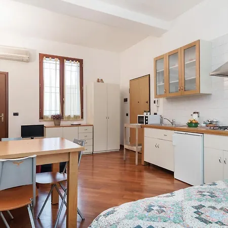Daire Bologna Central Studio *